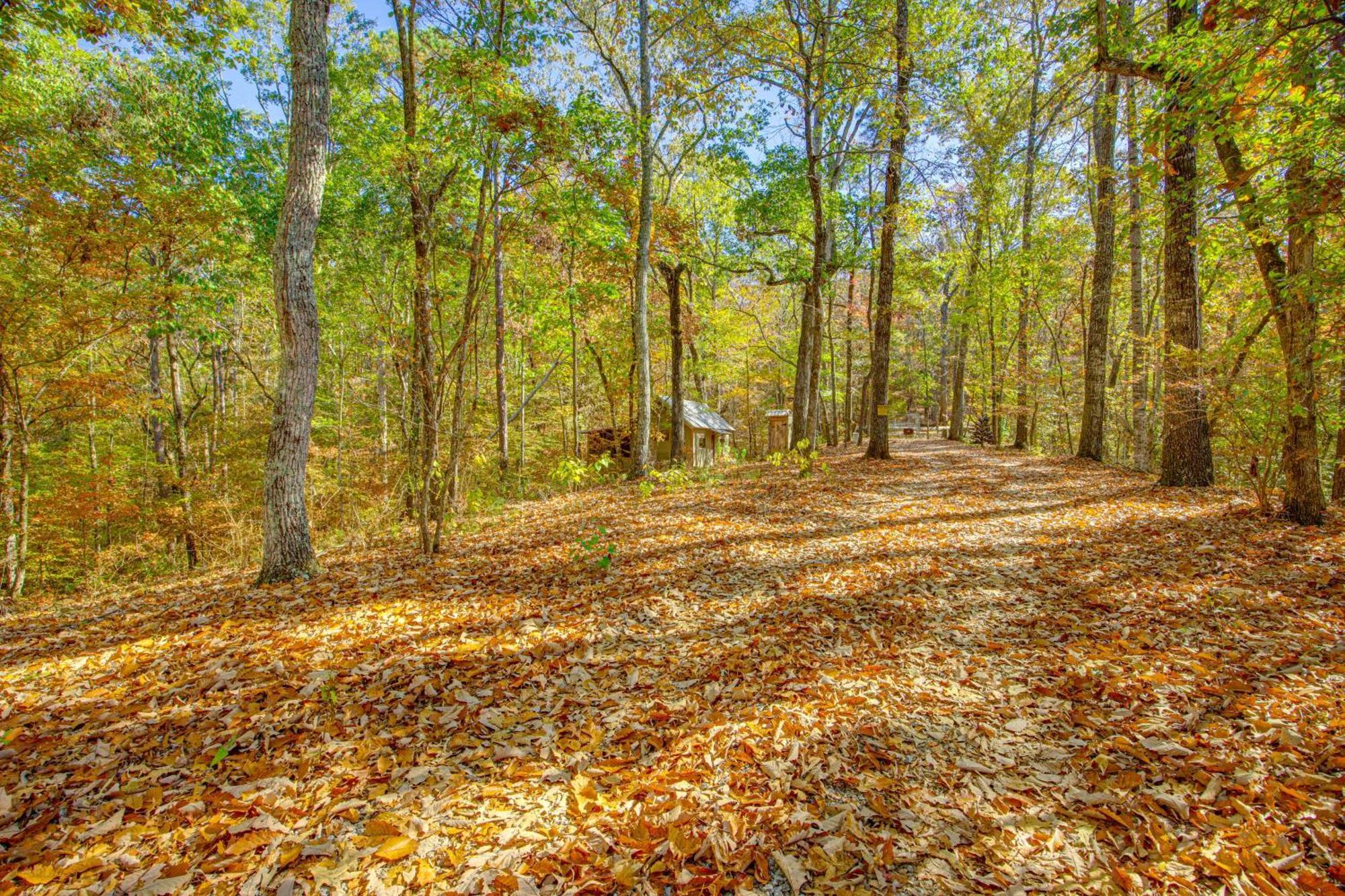 Secluded Tallassee Cabin With Fire Pit And Porch! 外观 照片